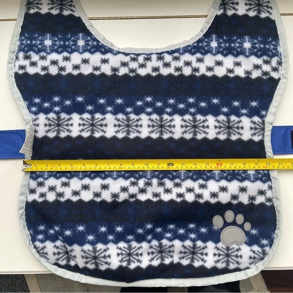 Zack & Zoey Nor’ Easter Reversible Blue Dog Blanket Raincoat Snowflake Large